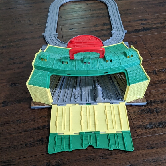 Rare Thomas the train pack and play - Picture 3 of 4